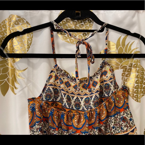 Halter top with lace trim - Picture 5 of 7